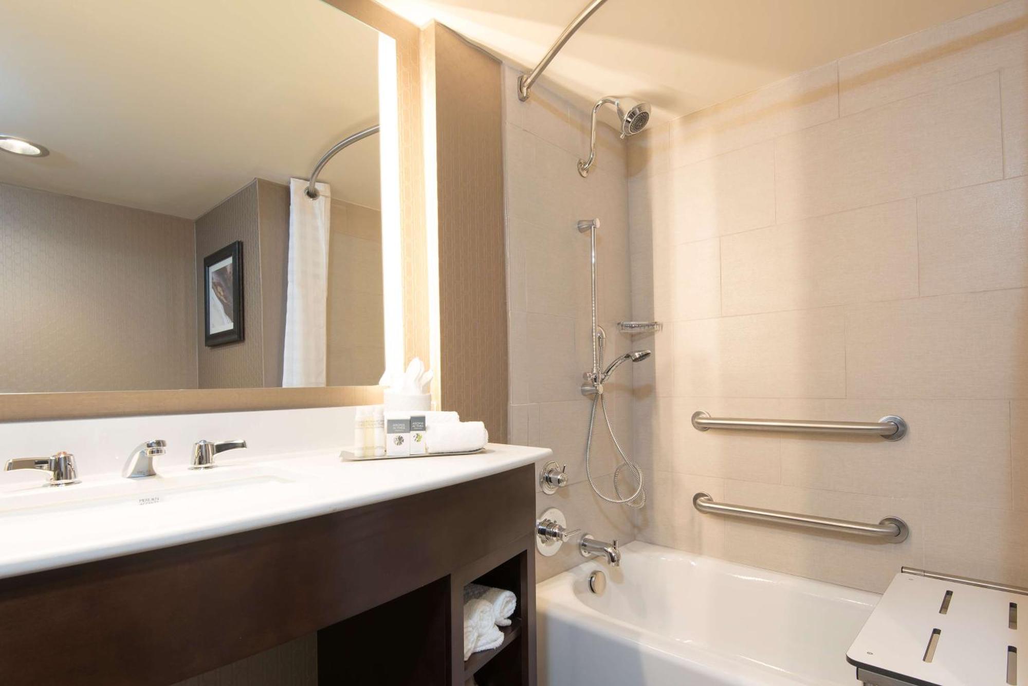 Hotel Doubletree By Hilton 4*